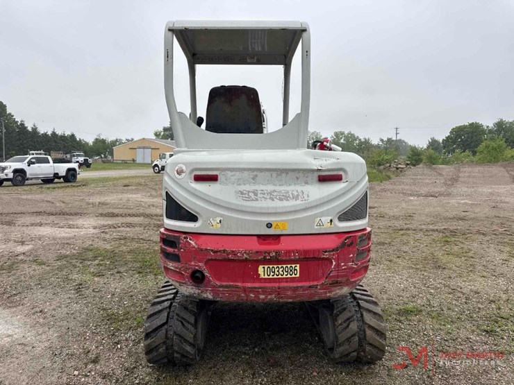 2019-takeuchi-tb235-2-image-7