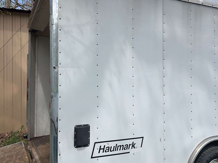 haulmark-20ft-enclosed-trailer-image-18