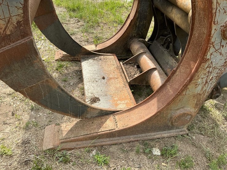 #119-•-volvo-log-grapple-forks-image-11