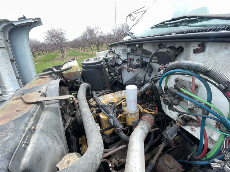 #4157-•-2000-gmc-c7500-(has-wi,-title)-image-133