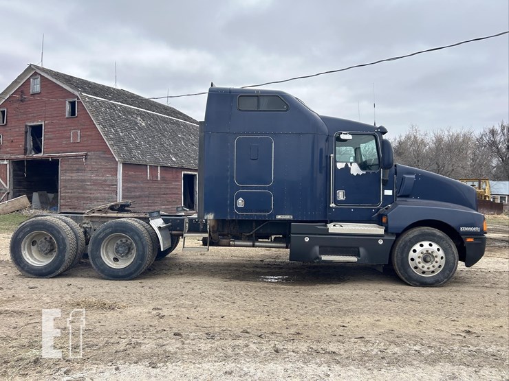 1999-kenworth-t600-image-4