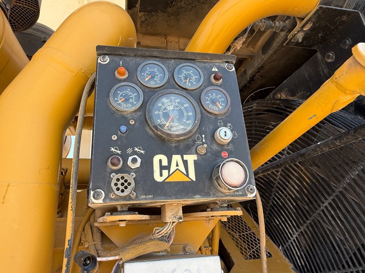 caterpillar-c32-image-8