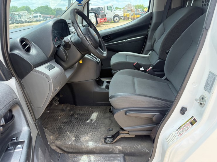 2014-chevrolet-city-express-image-13