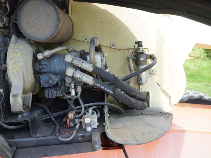 2000-jlg-600sj-image-38