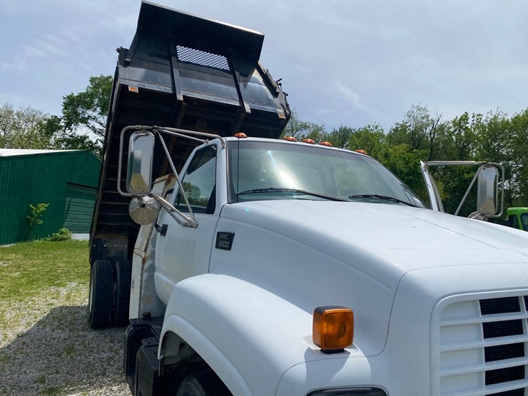 2002-gmc-6500-dump-truck-image-10