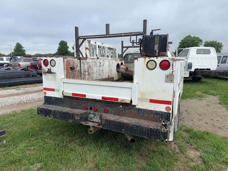 2000-chevrolet-3500-image-5