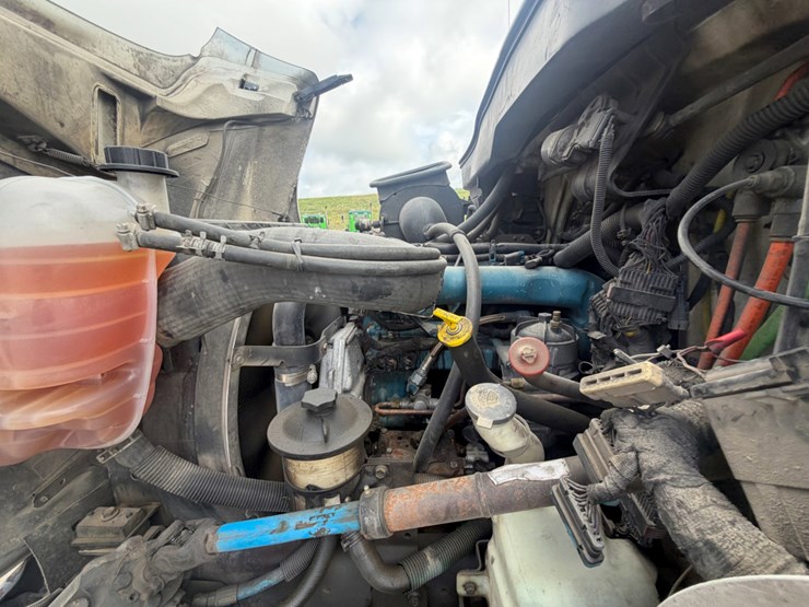 2008-international-durastar-4400-image-12