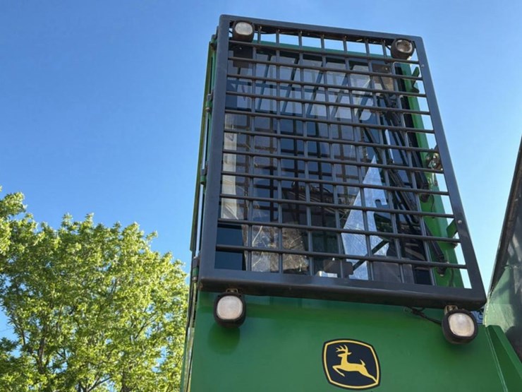 2018-deere-437e-image-49