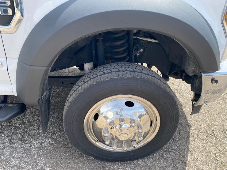 2019-ford-f-450-service-truck-image-13