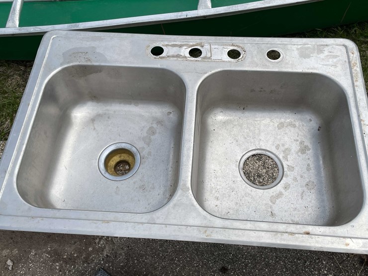 #4169-•-double-sink-image-2