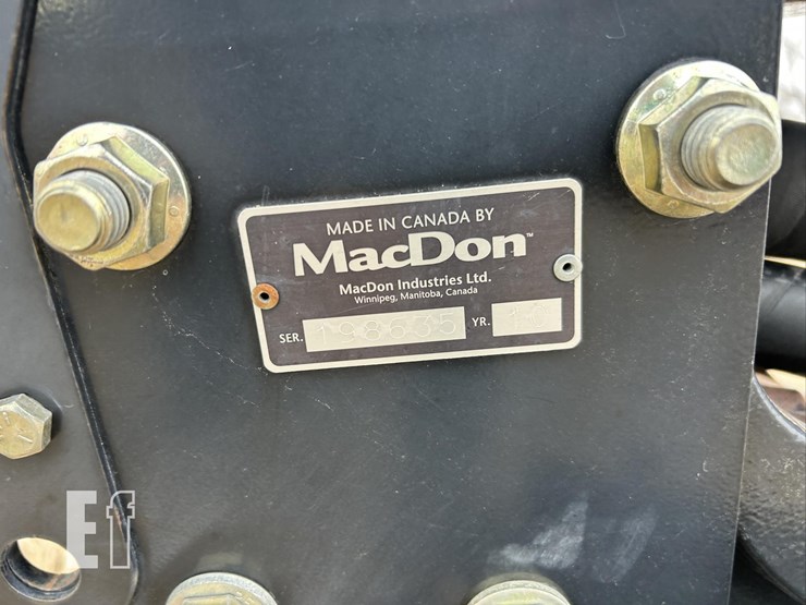 2010-mac-don-a30-d-image-17