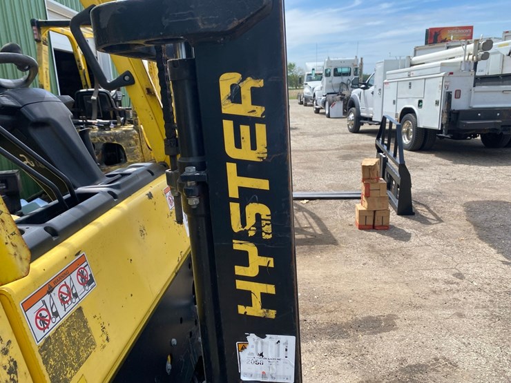 2016-hyster-h30ft-lp-forklift-image-21