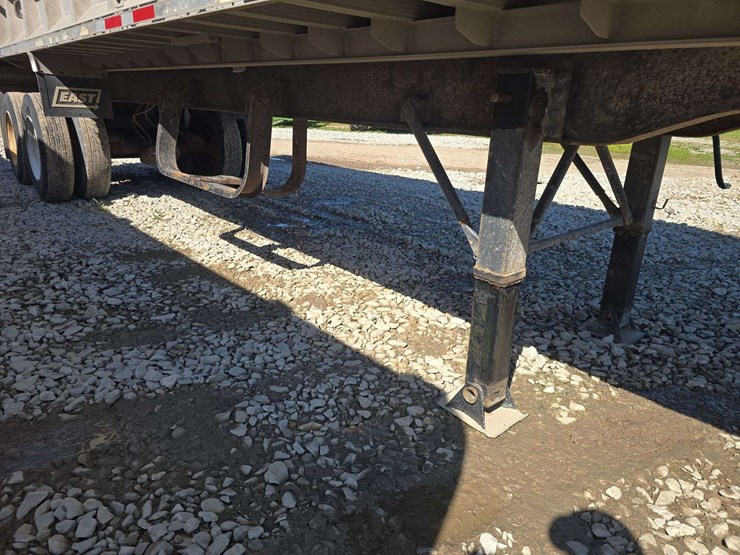 1997-mac-34ft-dump-trailer,-good-tires,-new-hoist-2-years-ago,-new-liner-2-years-ago,-tarp-and-power-opener,-2-years-ago,-and-new-jacks,-vin#-1m9d83421vc096684-image-13
