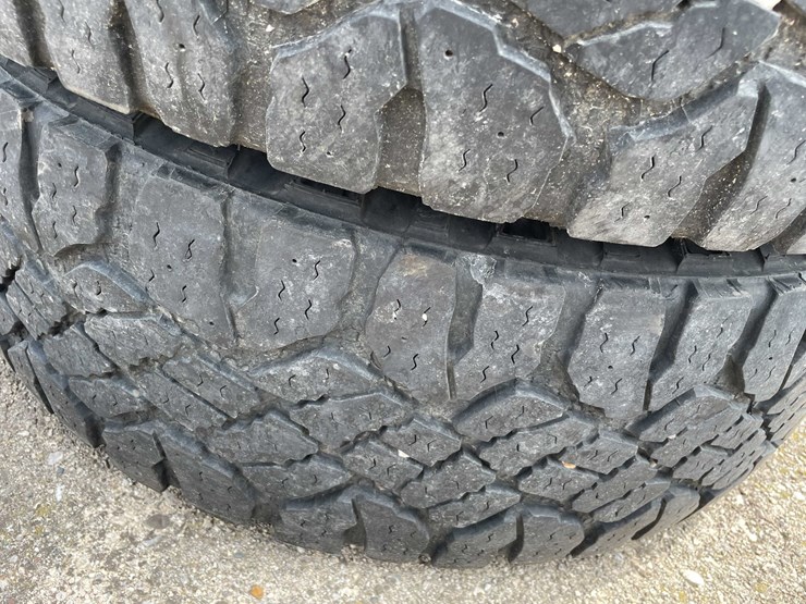 #4175-•-(4)-tires-image-5