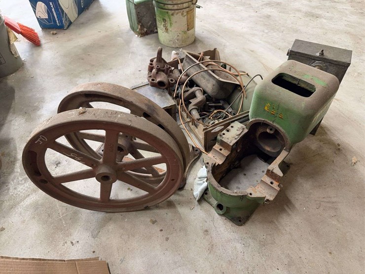 john-deere-engine-parts-assortment-image-5
