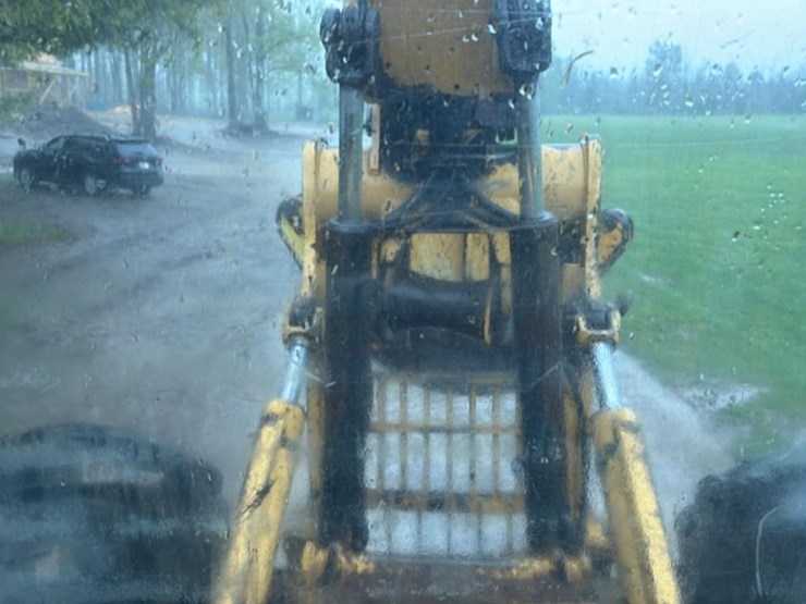 1996-deere-748g-image-30