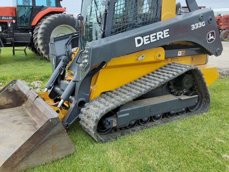 2017-deere-333g-image-21