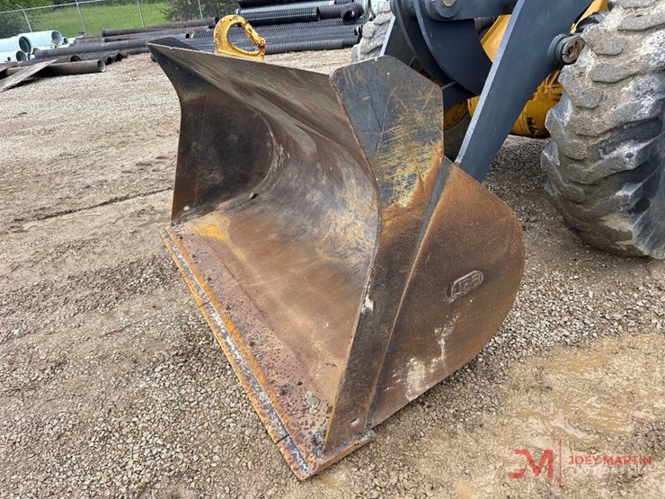 2004-deere-624j-image-7