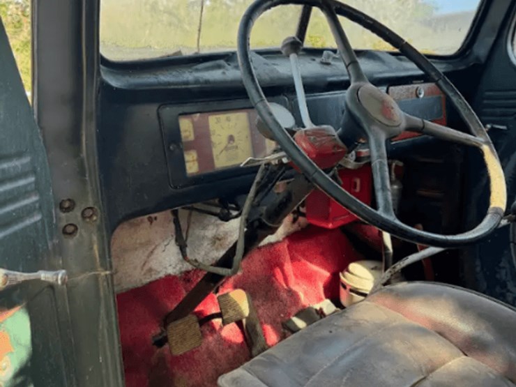 #5008-•-benefit-of-kqed-1949-international-dump-truck*-image-6