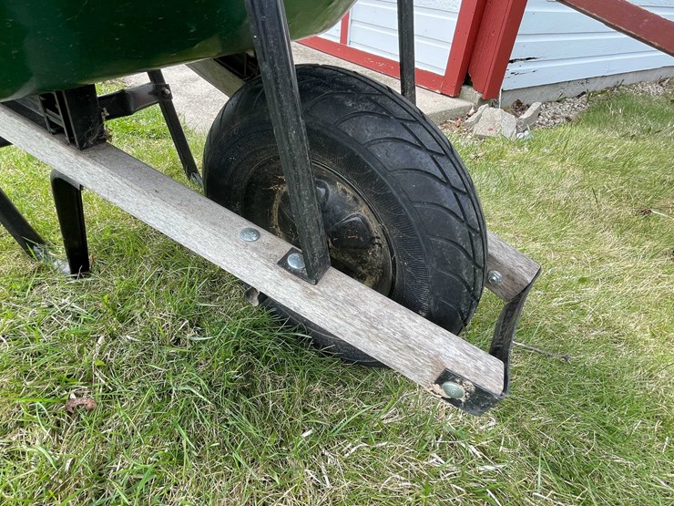 #4181-•-wheelbarrow-image-3