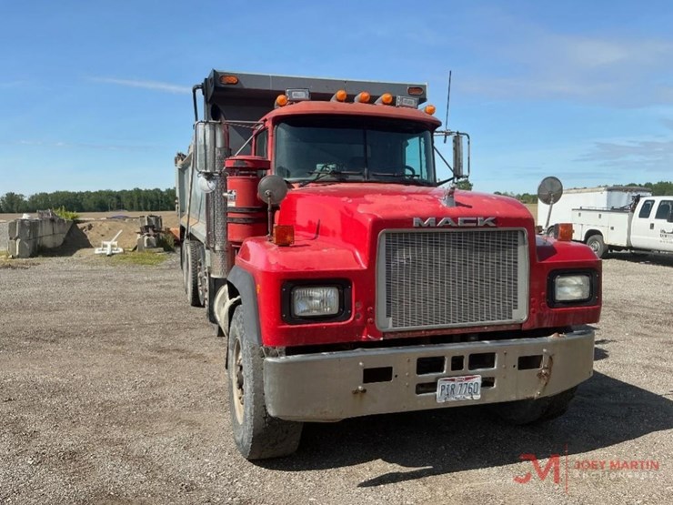 1998-mack-rd688s-image-3