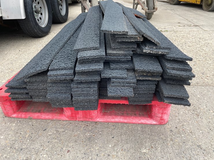 #6053-•-pallet-of-concrete-felt-image-3