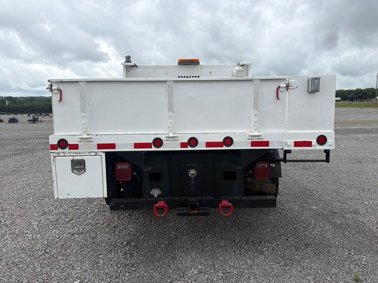 ford-f550-image-5