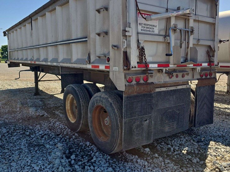 1997-mac-34ft-dump-trailer,-good-tires,-new-hoist-2-years-ago,-new-liner-2-years-ago,-tarp-and-power-opener,-2-years-ago,-and-new-jacks,-vin#-1m9d83421vc096684-image-5
