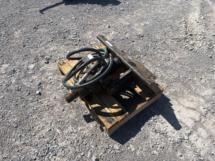 #46-•-skid-steer-auger-drive-unit-image-3