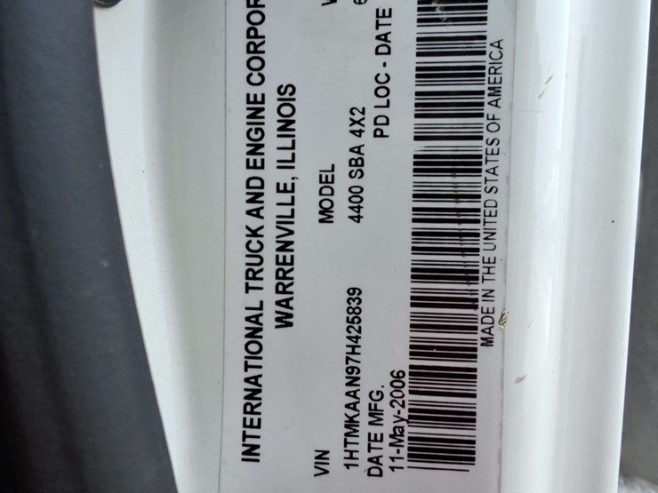 2007-international-durastar-4400-image-30