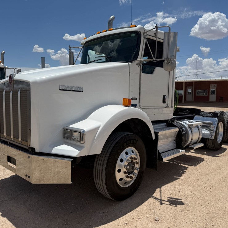 2016 KENWORTH T800