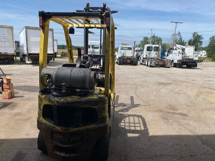 2016-hyster-h30ft-lp-forklift-image-2