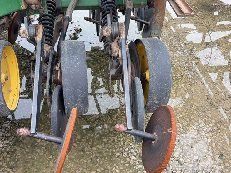 john-deere-750-image-10