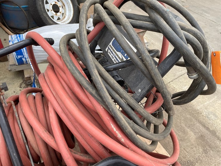 #6031-•-hoses,-hose-rail,-and-salt-dogg-spreader-image-8