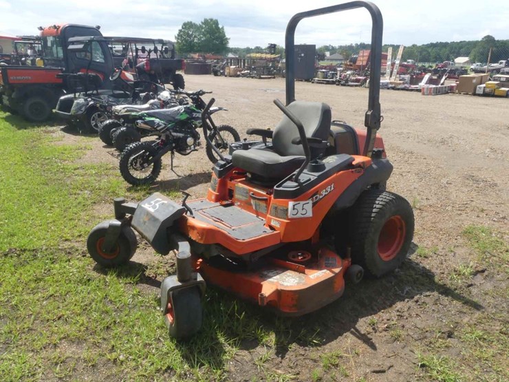 kubota-zd331-image-1