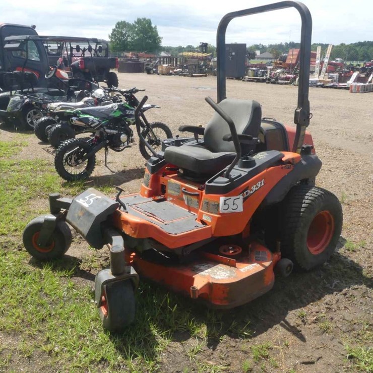 KUBOTA ZD331