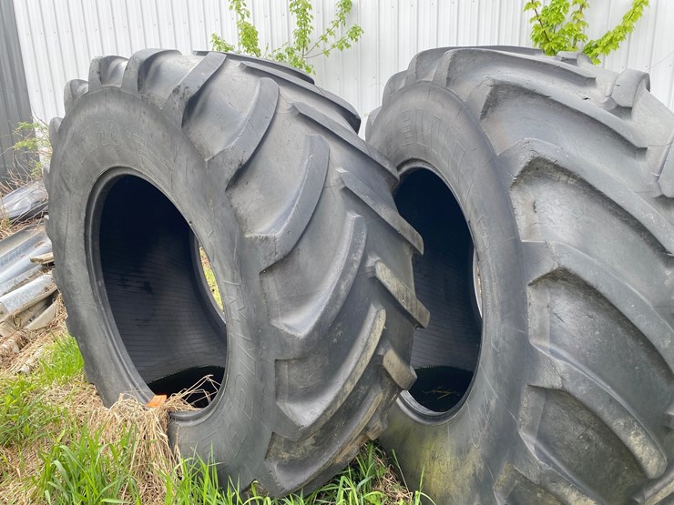 #3585-•-(2)-tractor-tires-image-1