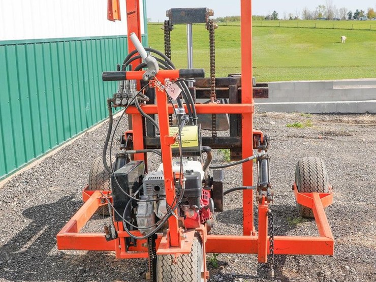 #107-•-2006-rough-terrain-walk-behind-forklift-image-2