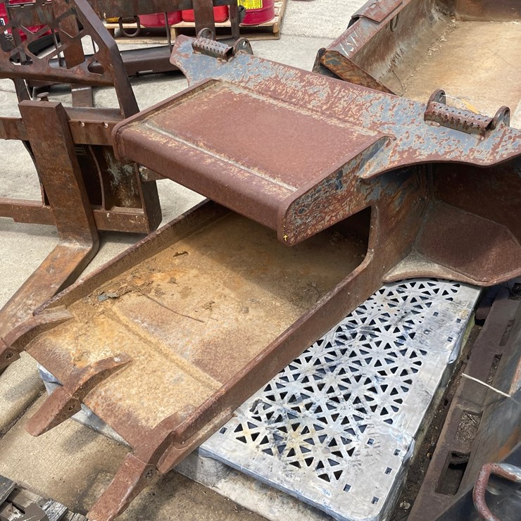 #6020 • Universal Mount Concrete Clamp