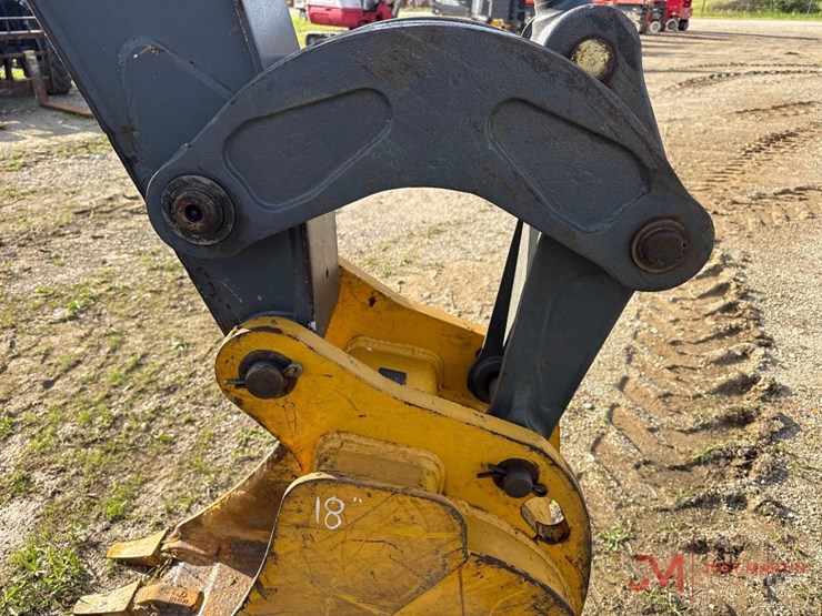 2013-deere-310k-ep-image-16
