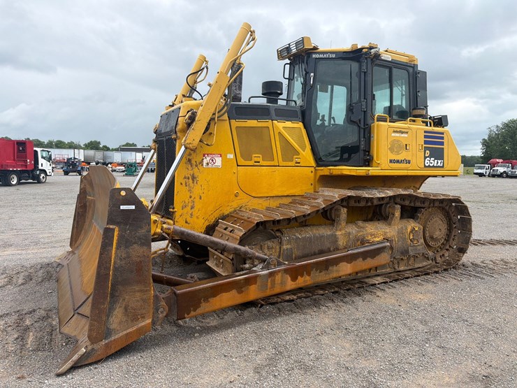 komatsu-d65exi-18-image-1