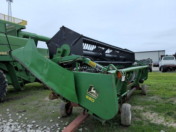 john-deere-920-image-1