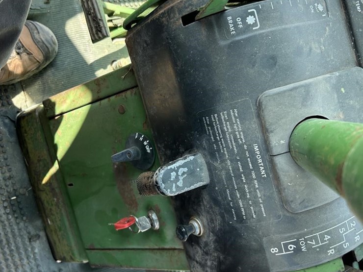 john-deere-4320-image-40