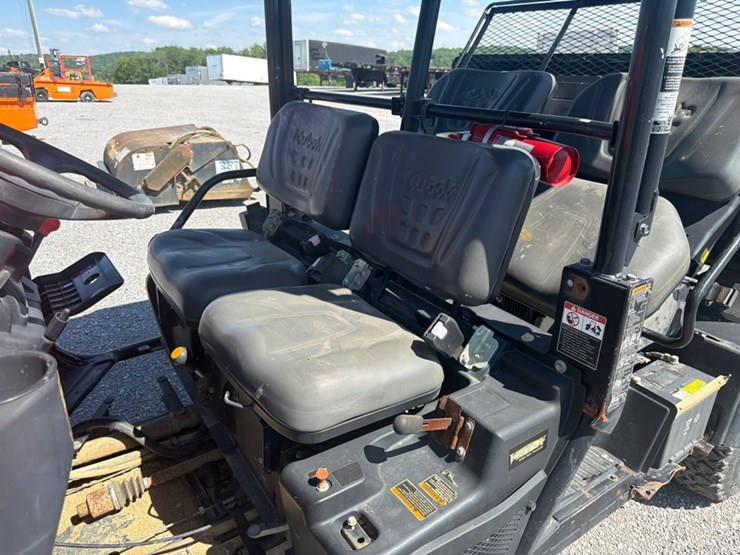 2018-kubota-rtvx1140-image-7