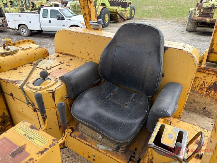 caterpillar-d7g-image-15