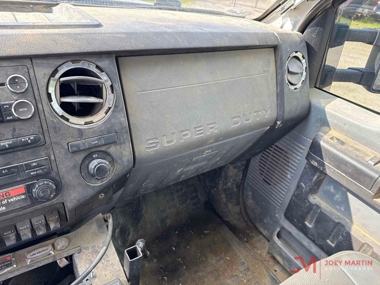2011-ford-f550-xl-image-34