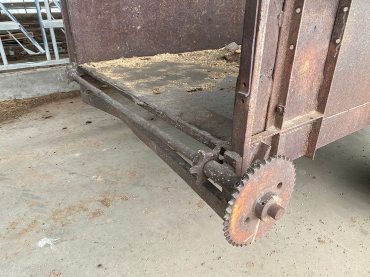 #3568-•-pull-behind-wood-hauler-wagon-image-8
