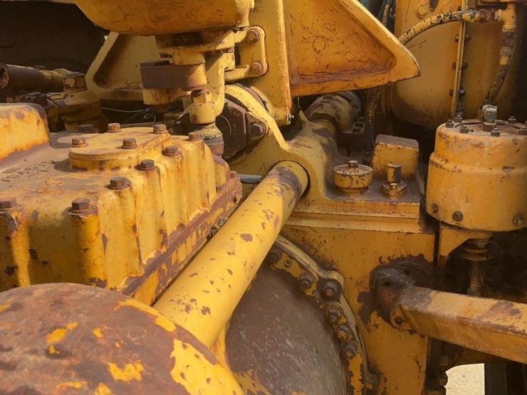 caterpillar-621-image-35