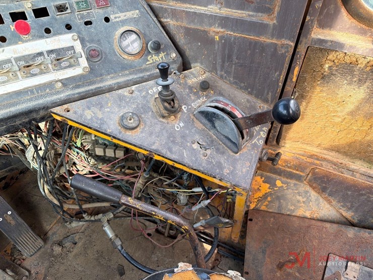 volvo-a25-image-6