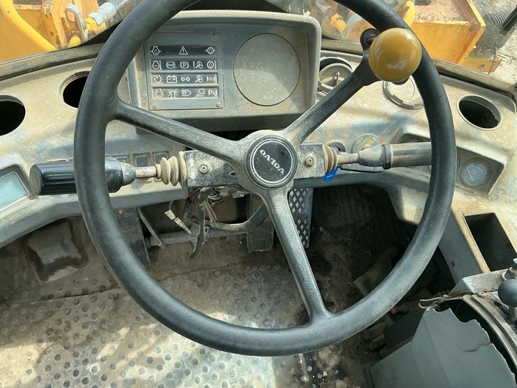 1998-volvo-l90c-image-19